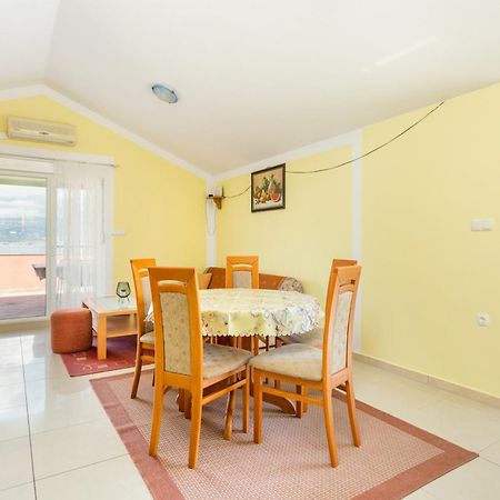 Apartments By The Sea Slatine, Ciovo - 11126 Exterior photo