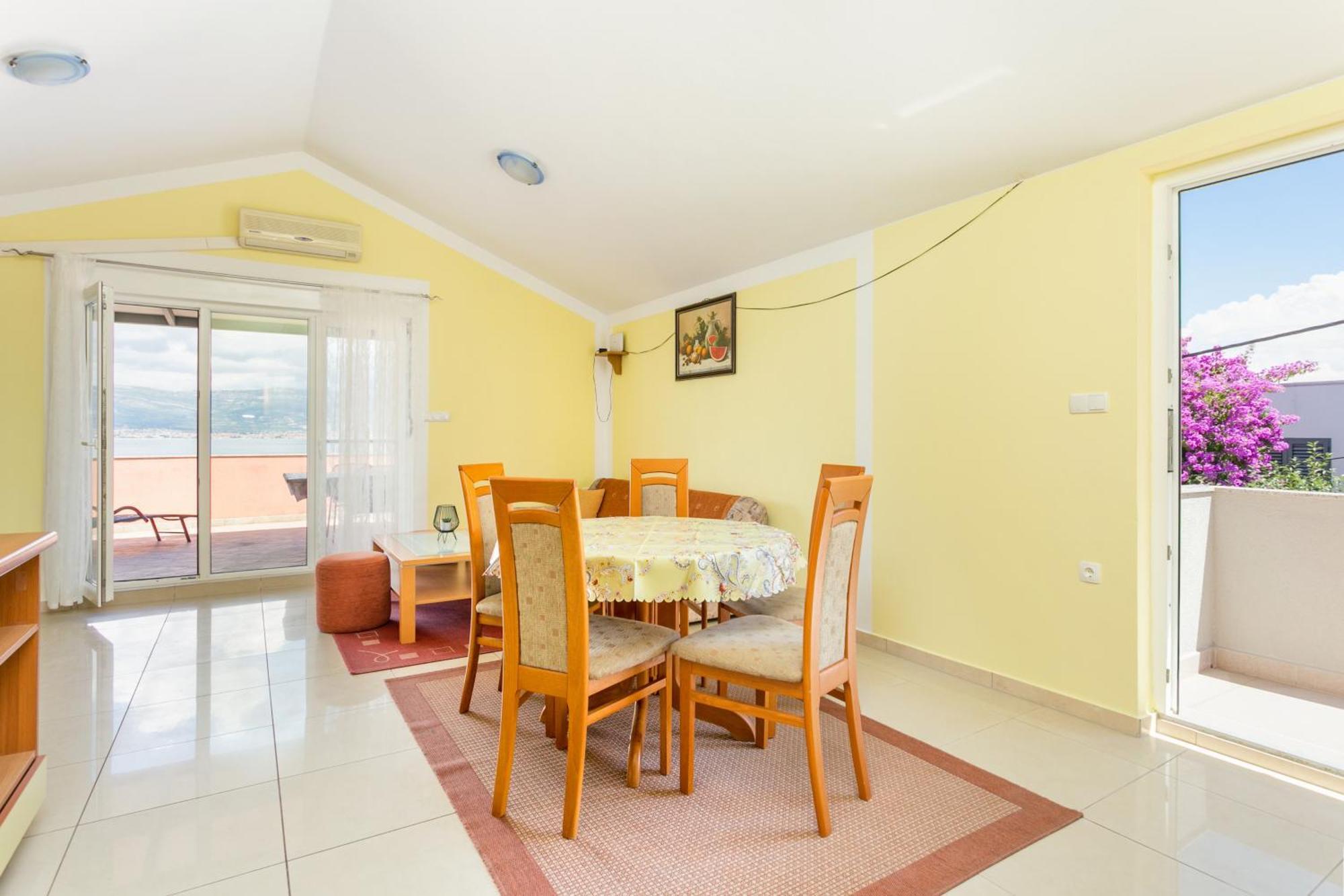 Apartments By The Sea Slatine, Ciovo - 11126 Exterior photo